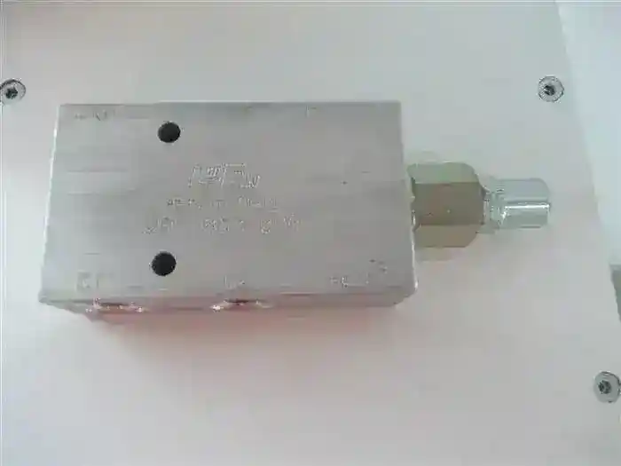 Supapa hidraulica OVERCENTER simplu efect 3/8