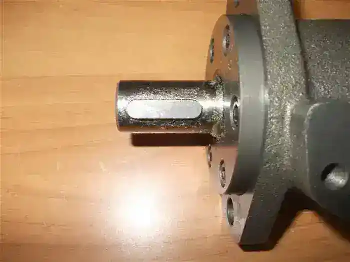 Motor hidraulic 100 centimetri cubi