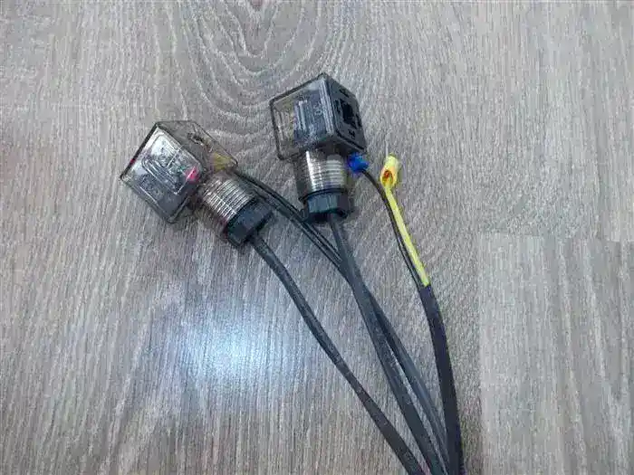 Telecomanda cu doua butoane 12-24 VDC