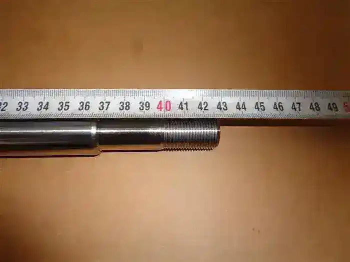 Tija pentru cilindri cu tija de 25 mm, cursa 300mm si o lungime de 430mm