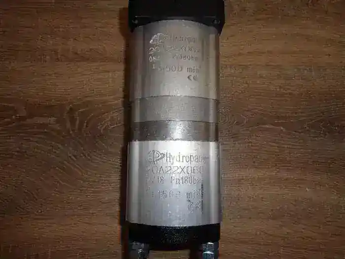 Pompa hidraulica dubla sens de rotatie stanga 22 cc