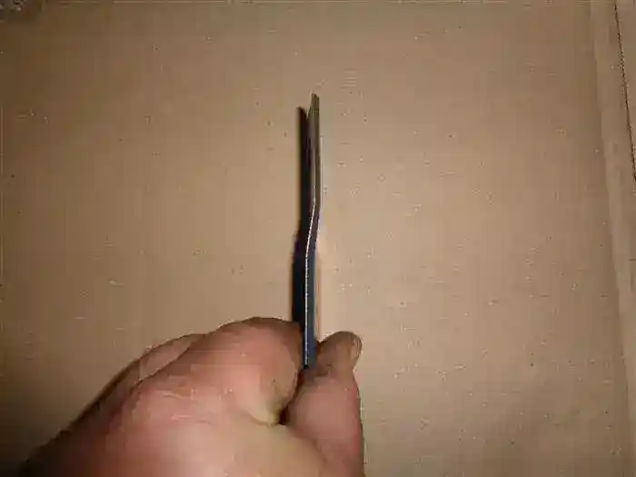 Cutit cositoare ondulat dreapta 93X40X3 mm