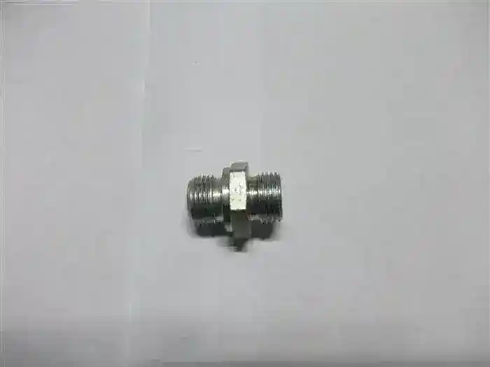 Niplu hidraulic filet M 18X1,5 si filet metric M18x1.5mm DIN con 24°