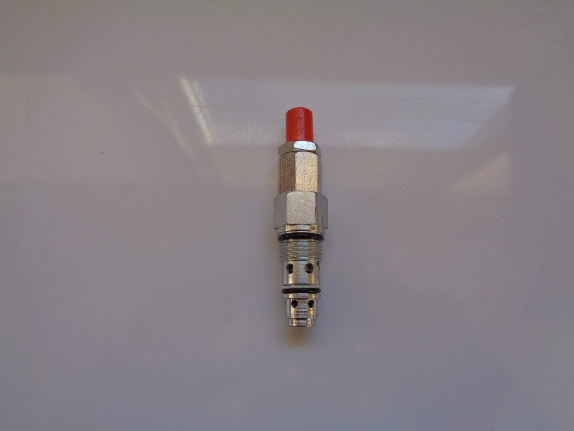 Supapa cartus pentru distribuitor hidraulic de 80 litri