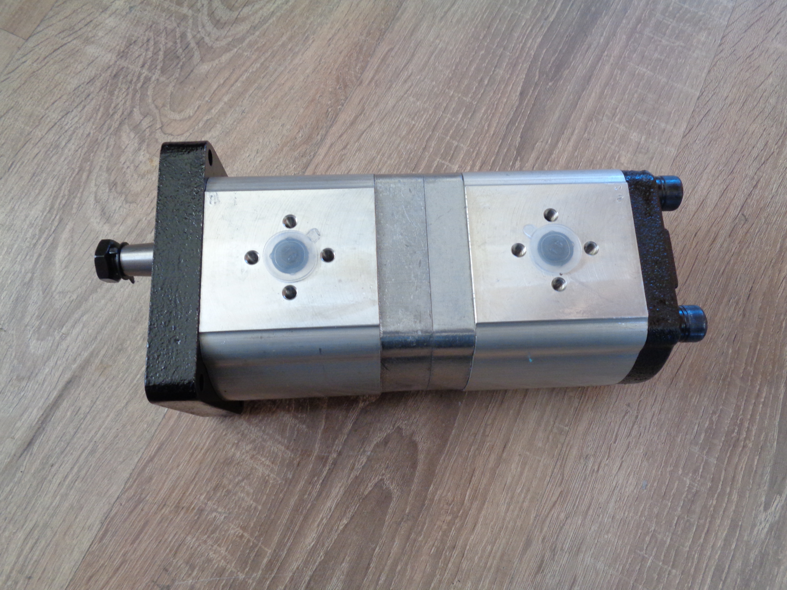 Pompa hidraulica dubla sens de rotatie dreapta 22 cc + 14 cc