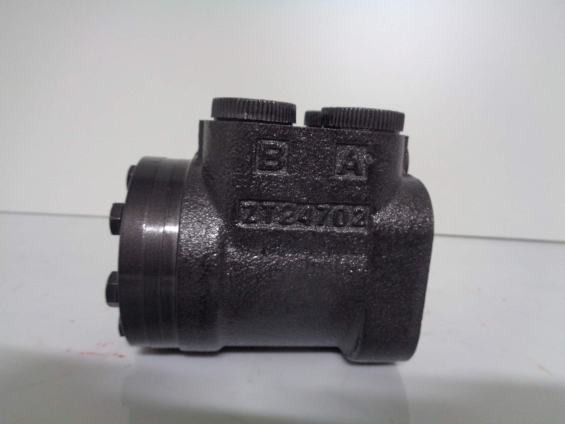 Pompa Danfus 50 Cc Directie Pentru Utilaje Agricole cu supapa incorporata