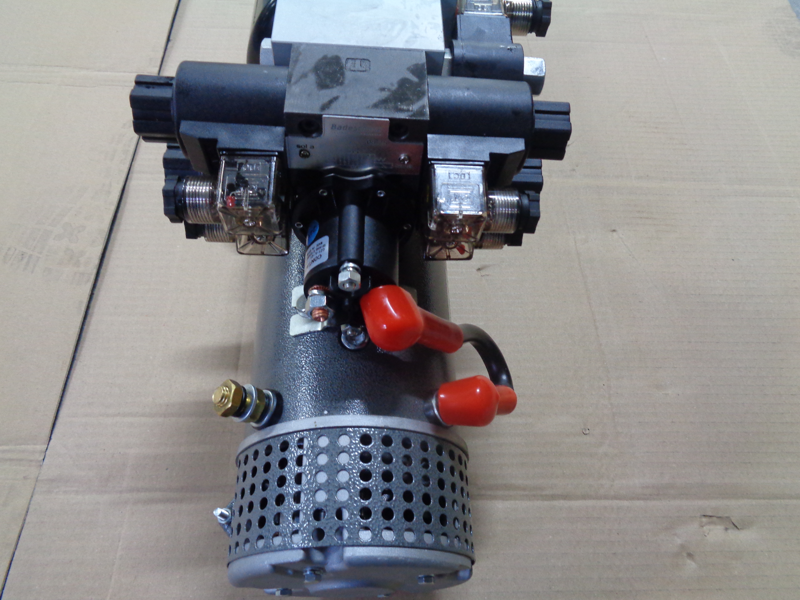 Grup hidraulic -unitate hidraulica pentru pluguri de zapada - 24 v cu motor de 3kW fara telecomanda