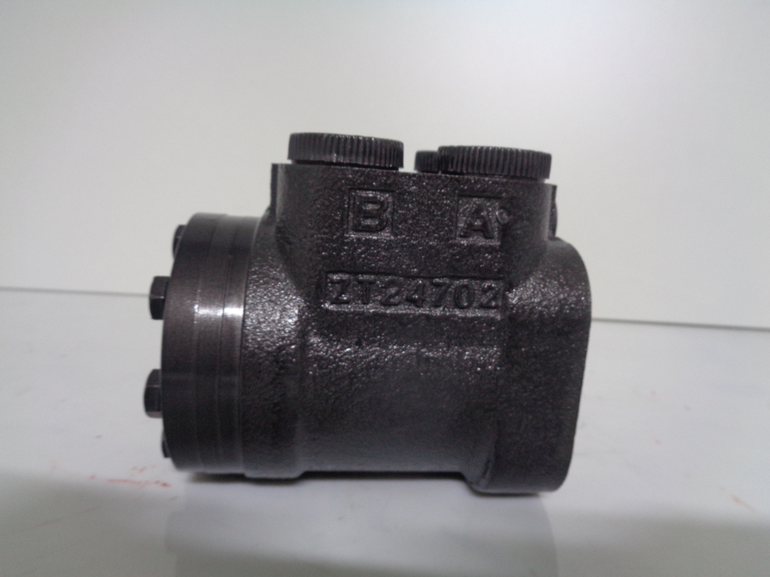 Danfus 80 cc directie pentru utilaje agricole si stivuitoare MOSPC50 ON .P Echivalent OSPC50ON filet 1/2